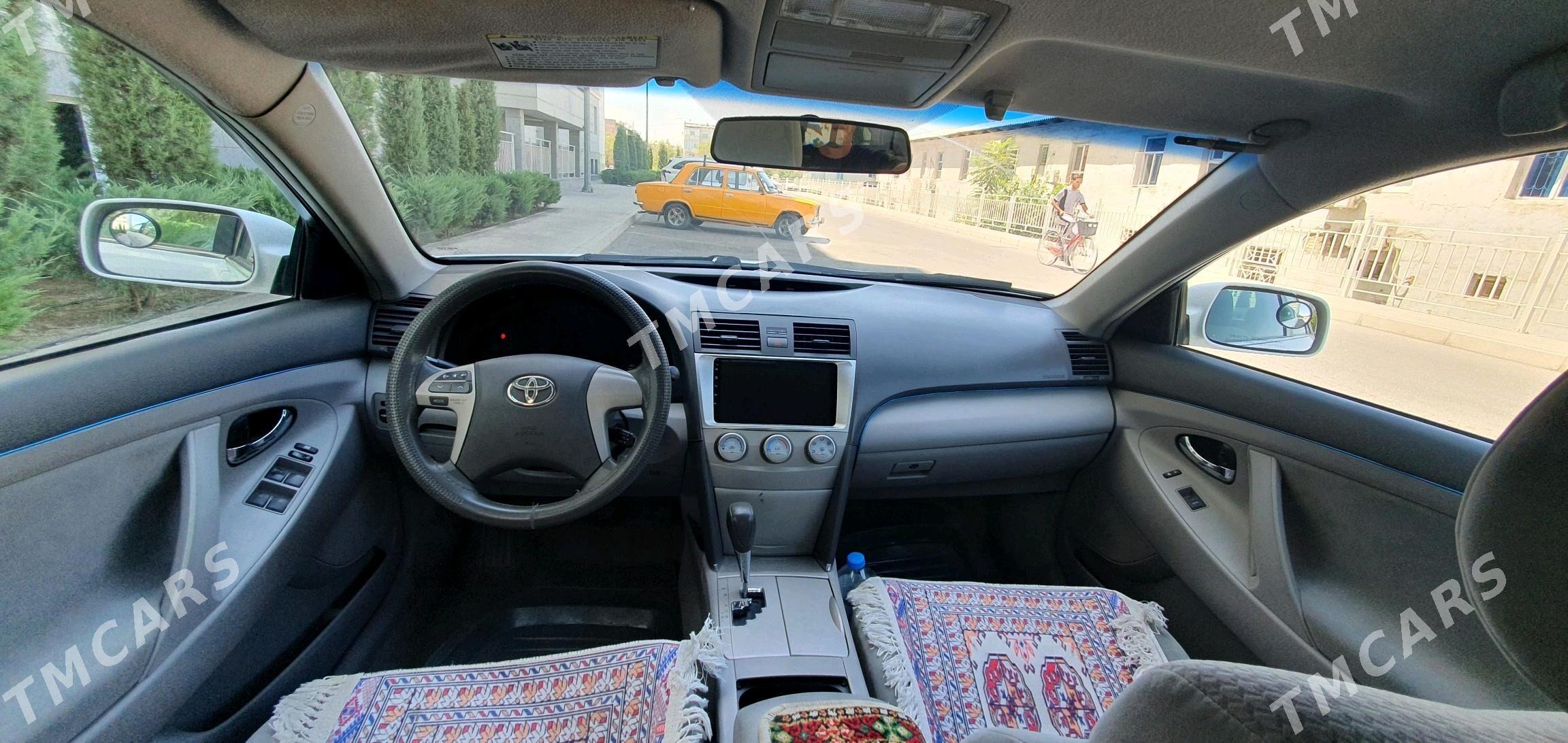 Toyota Camry 2010 - 190 000 TMT - Мары - img 9