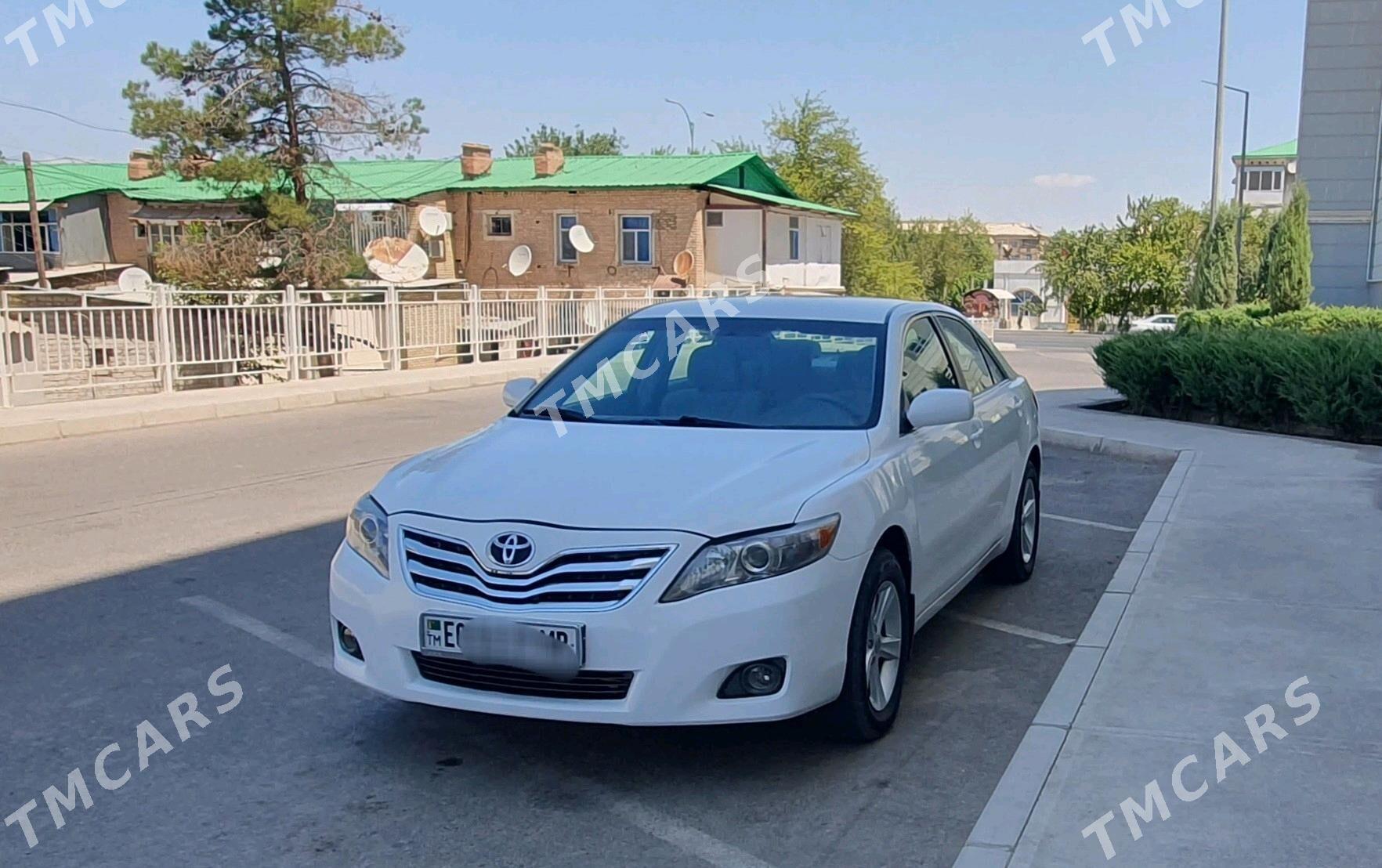 Toyota Camry 2010 - 190 000 TMT - Мары - img 7