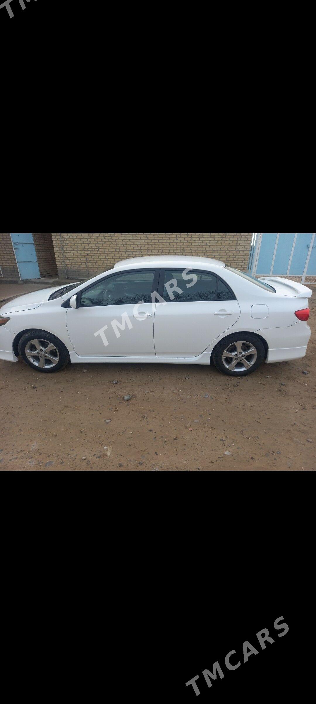 Toyota Corolla 2013 - 155 000 TMT - Байрамали - img 5