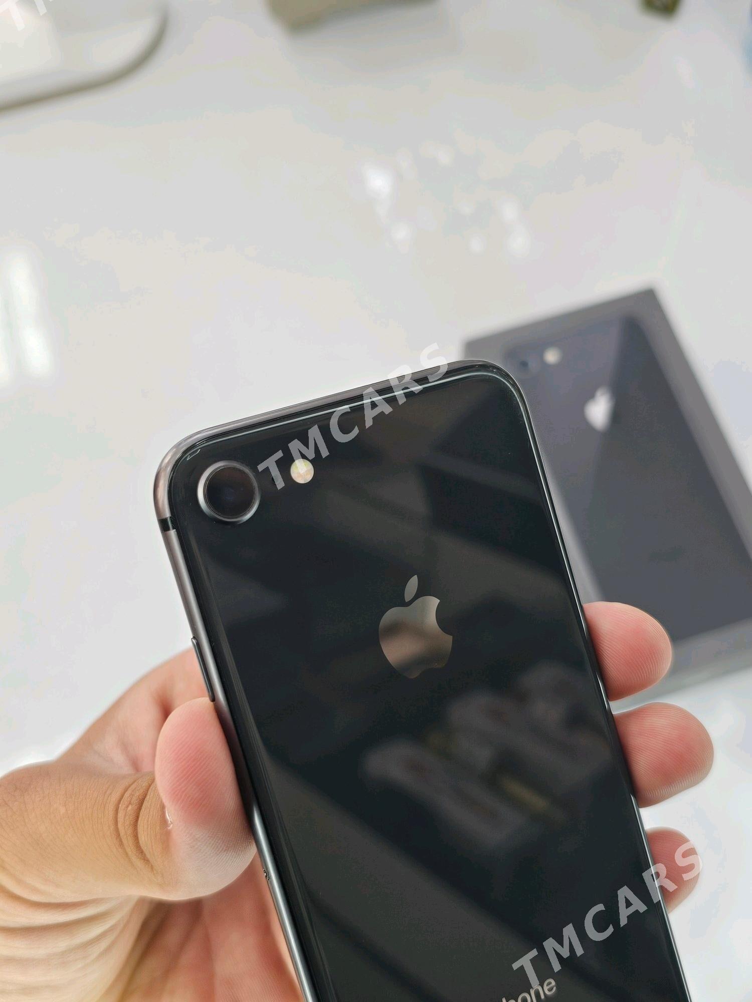 Iphone 8 - Mary - img 3
