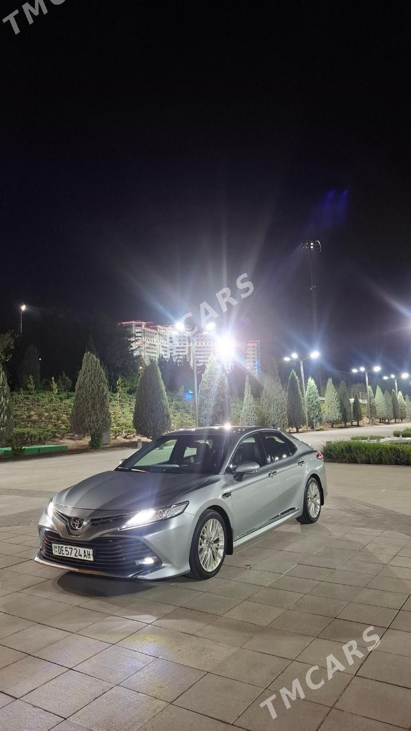 Toyota Camry 2018 - 310 000 TMT - Ашхабад - img 2
