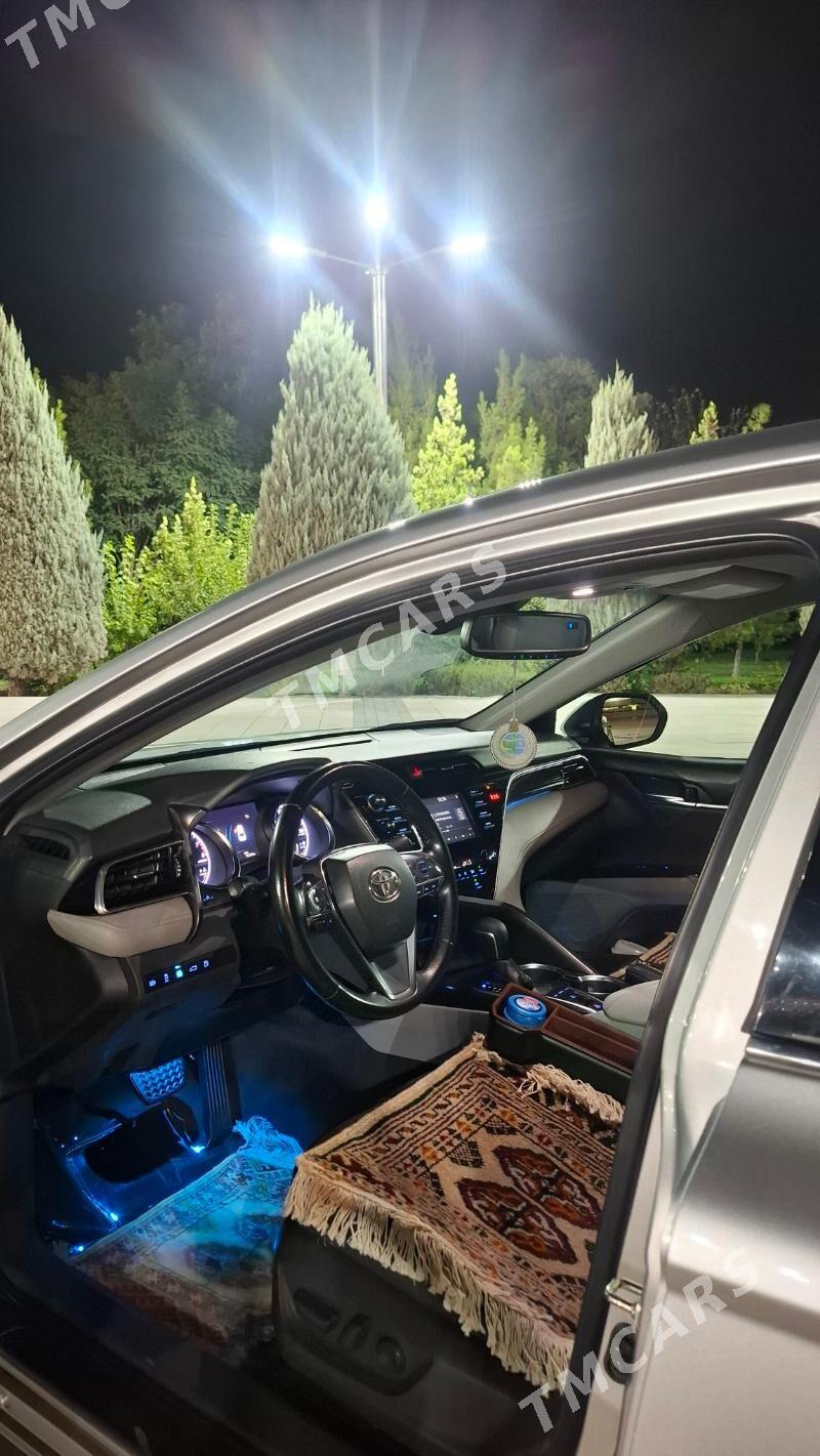 Toyota Camry 2018 - 310 000 TMT - Ашхабад - img 9