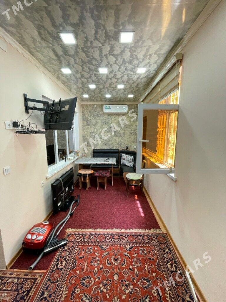 2 ком Мир 3. 5/1 этаж - Мир 3 - img 7