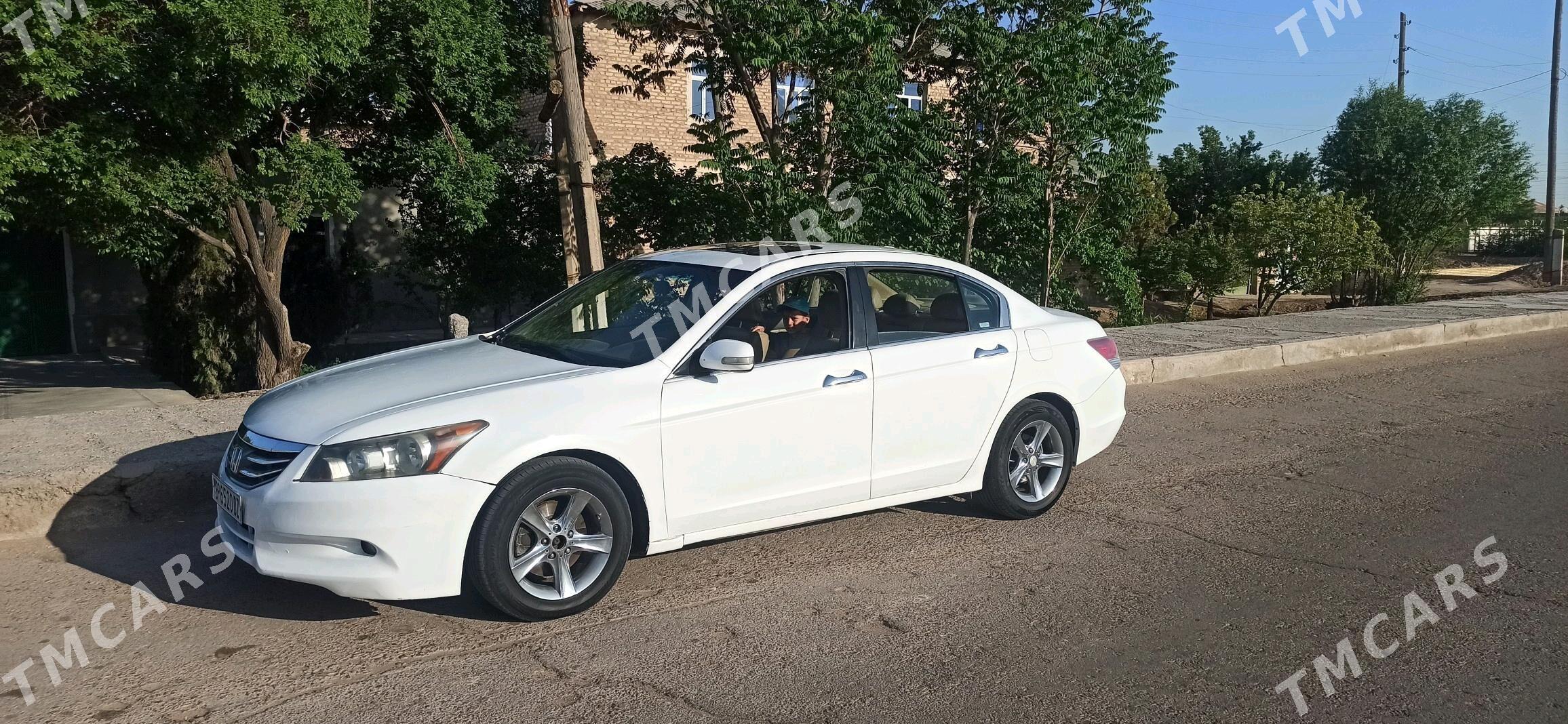 Honda Accord 2008 - 80 000 TMT - Дашогуз - img 4