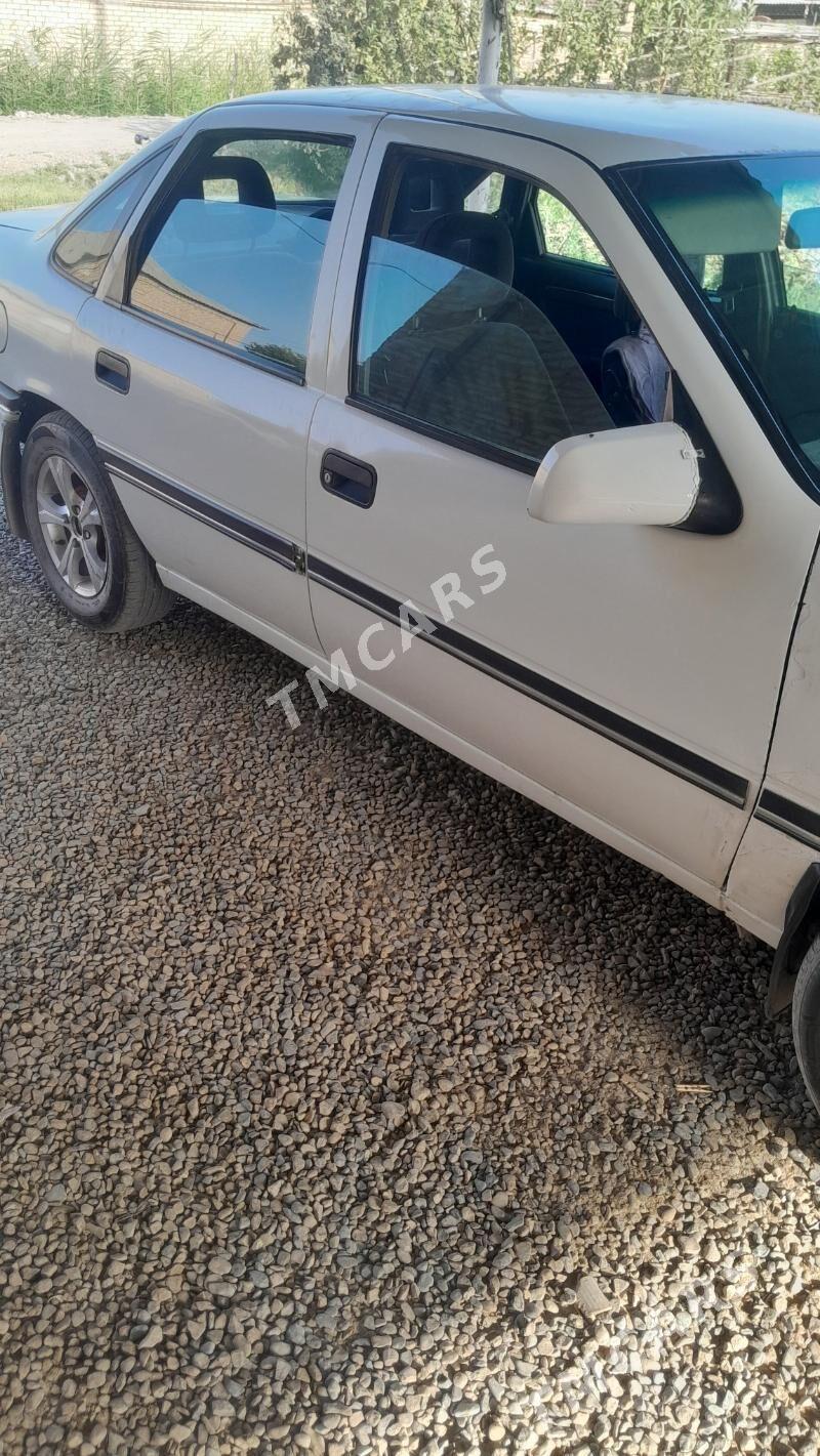 Opel Vectra 1992 - 26 000 TMT - Мары - img 6