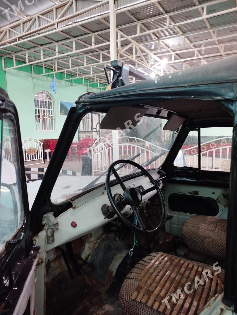 UAZ 469 1999 - 16 000 TMT - Серахс - img 1