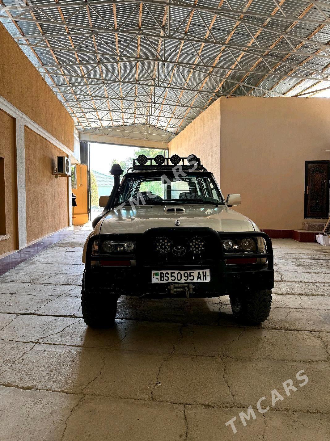 Toyota Land Cruiser 1995 - 160 000 TMT - Бахарден - img 2