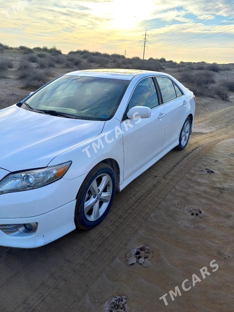 Toyota Camry 2010 - 200 000 TMT - Анев - img 4