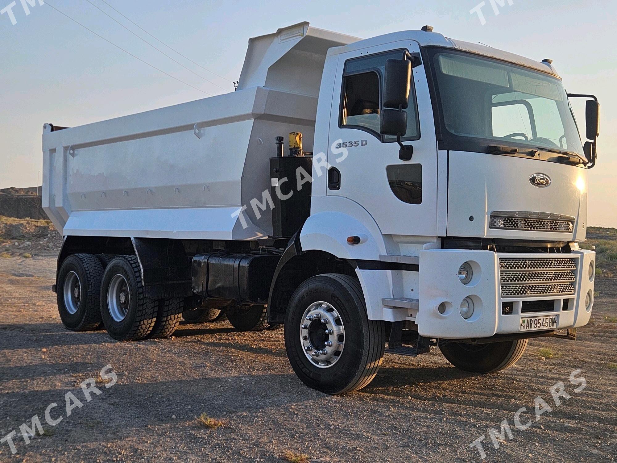 Ford Cargo 3535D 2013 - 650 000 TMT - Türkmenbaşy - img 2