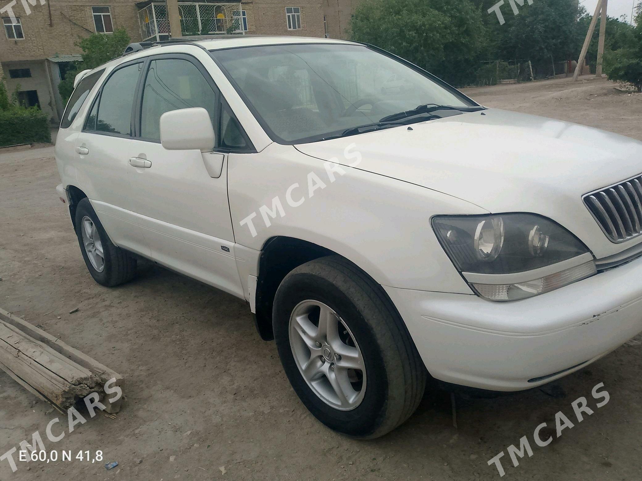 Lexus RX 300 2002 - 160 000 TMT - Дашогуз - img 3