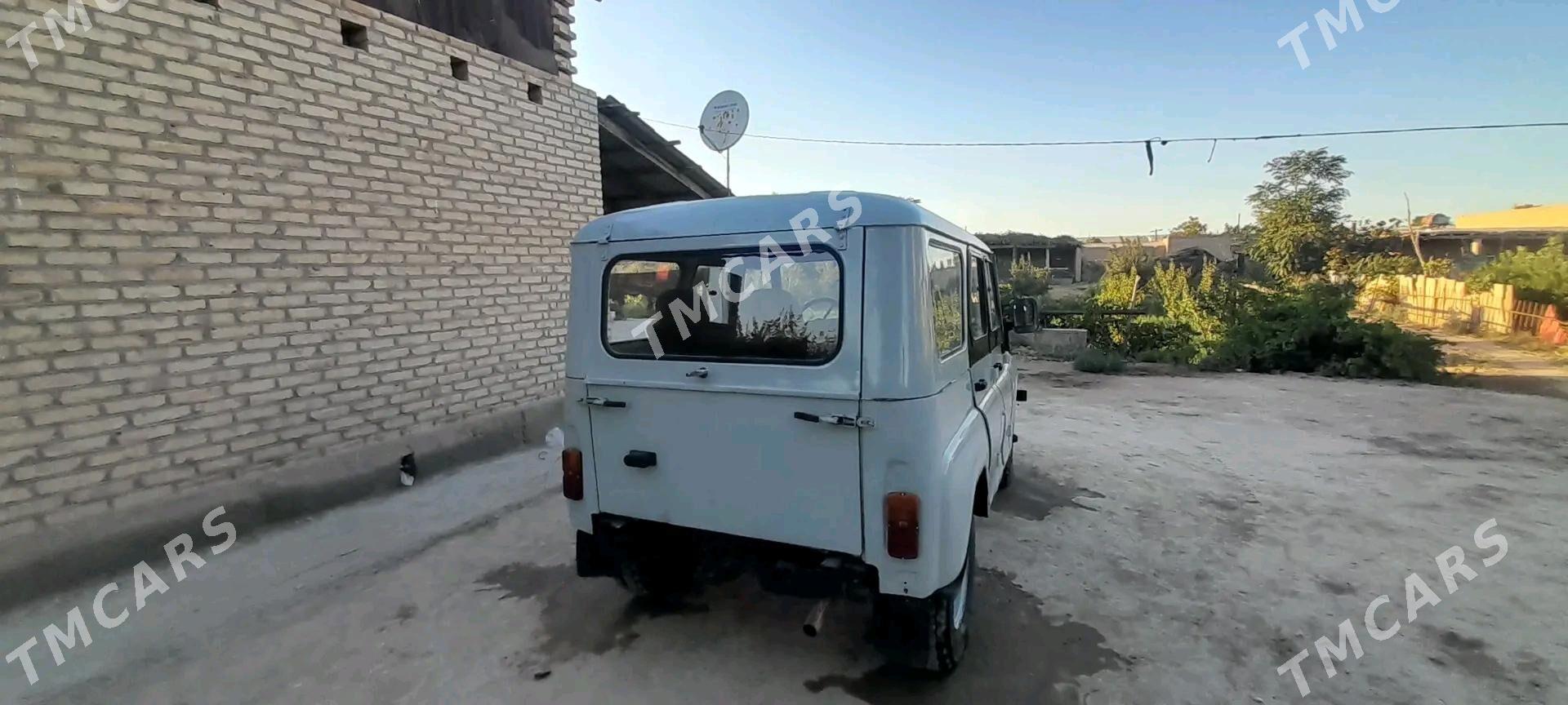 UAZ 469 2001 - 58 000 TMT - Saýat - img 3