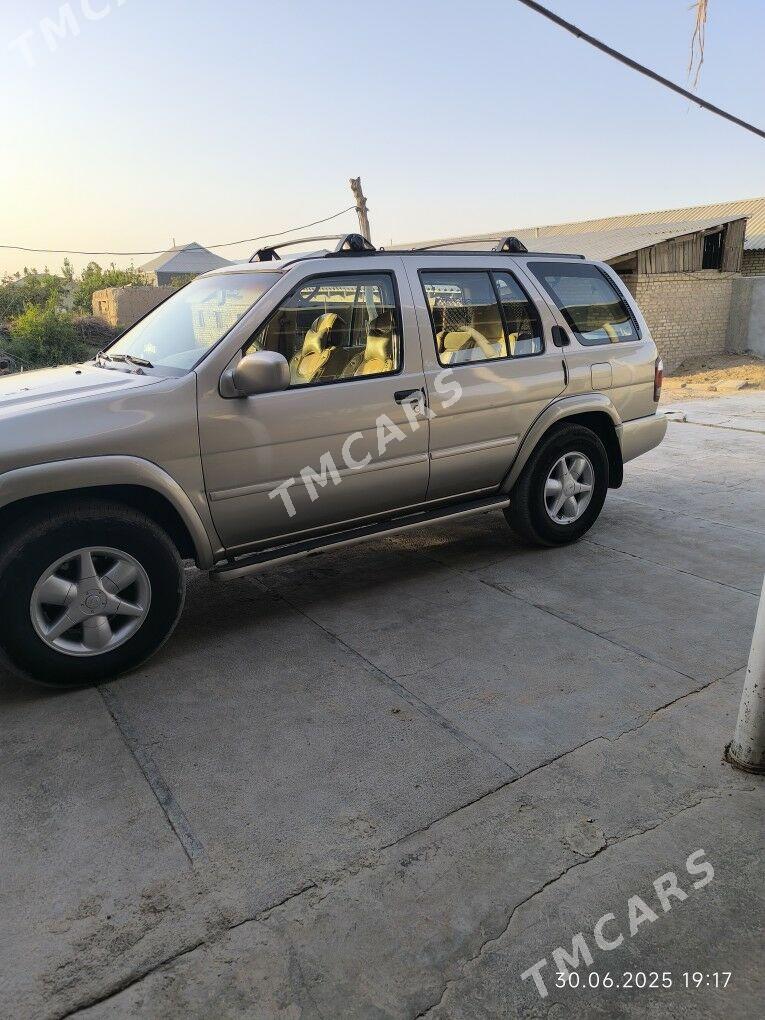 Nissan Pathfinder 2001 - 110 000 TMT - Байрамали - img 3