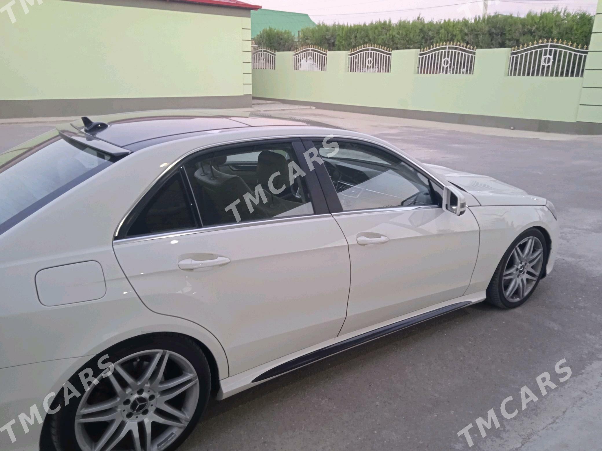 Mercedes-Benz E350 2010 - 300 000 TMT - 13-й этап - img 2
