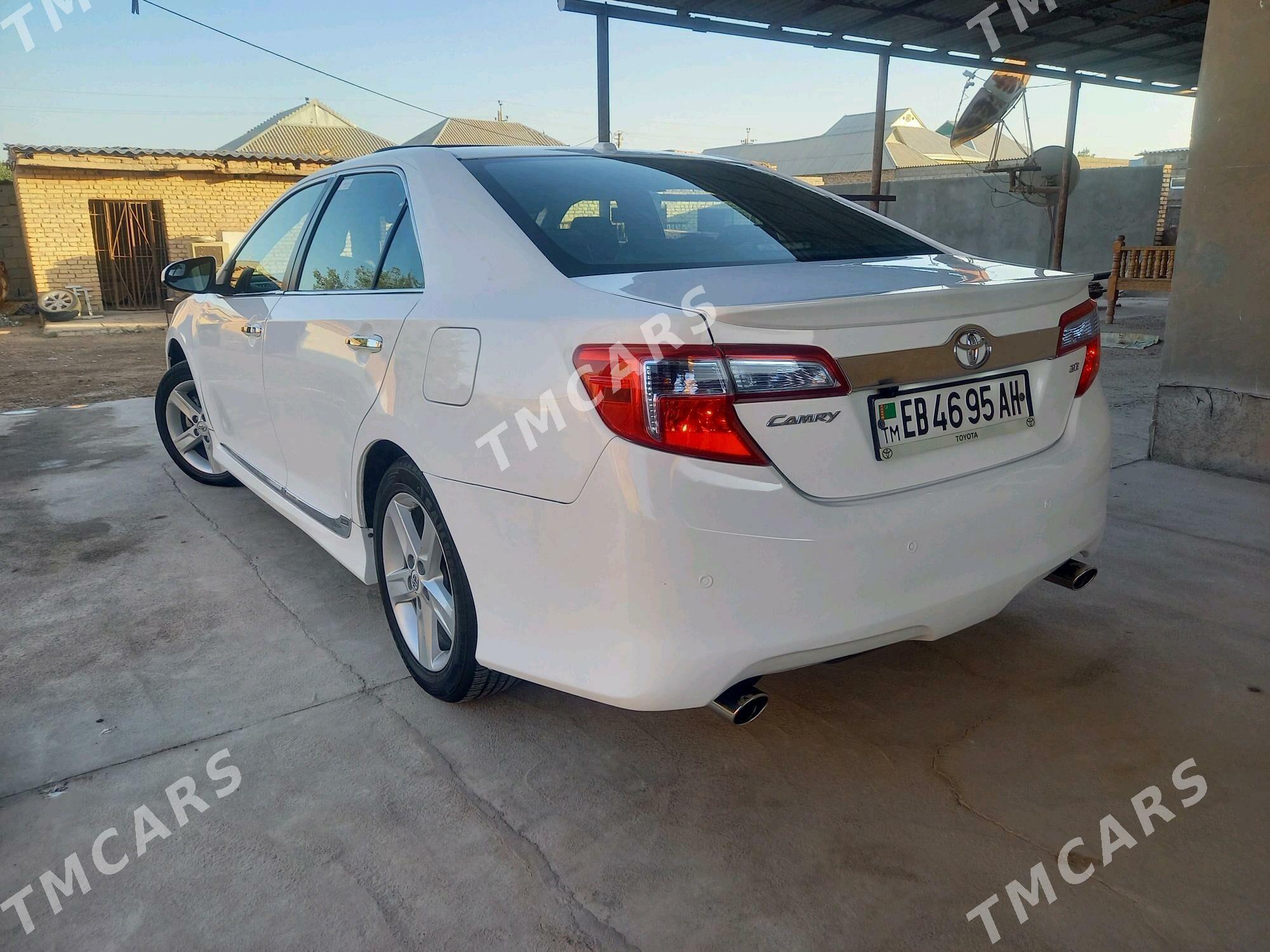 Toyota Camry 2012 - 220 000 TMT - Теджен - img 2