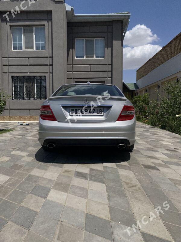 Mercedes-Benz C300 2011 - 180 000 TMT - Туркменабат - img 7