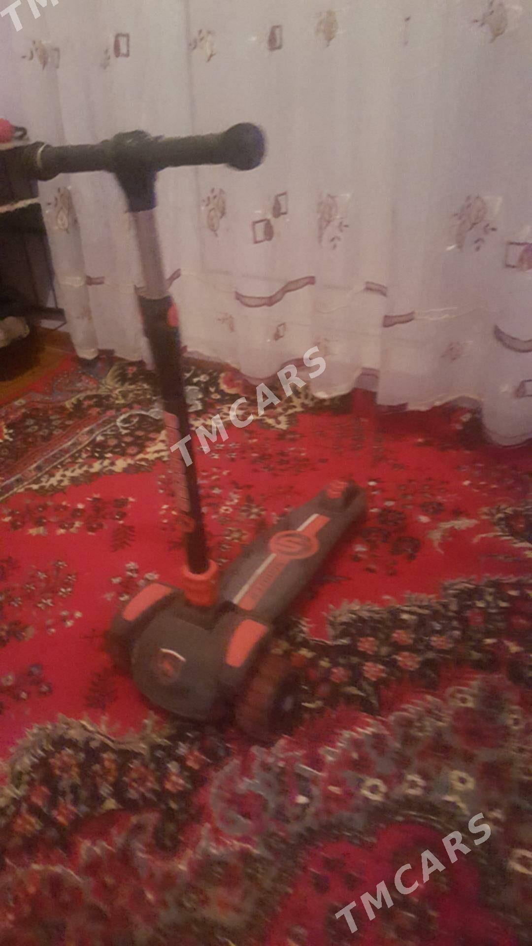 samokat - Мир 3 - img 2