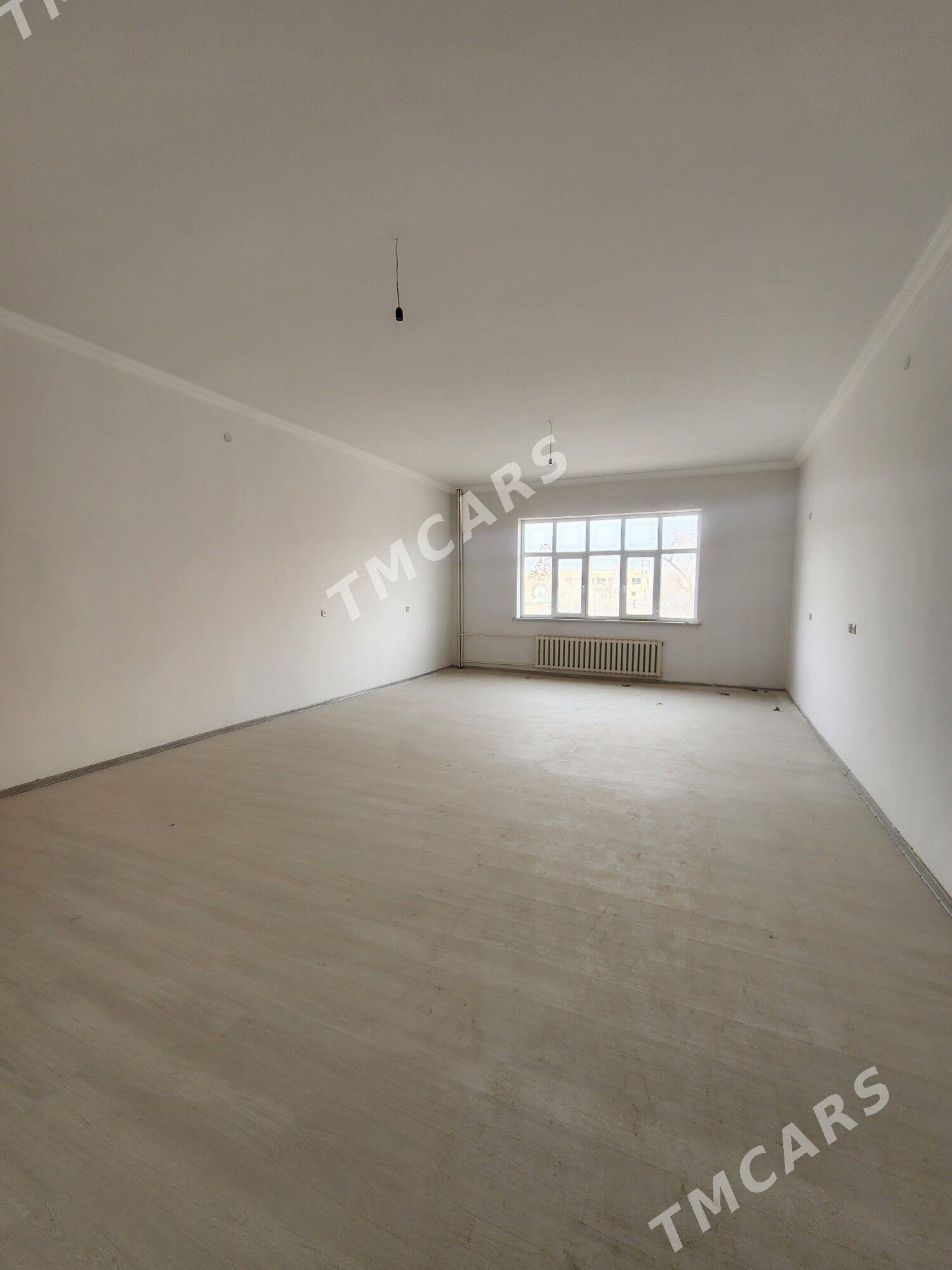 Элитка Бахар базар 1эт2к 134м² - Daşoguz - img 6