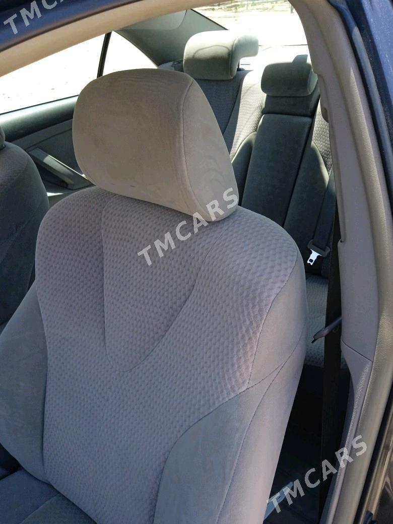 Toyota Camry 2010 - 180 000 TMT - Балканабат - img 3