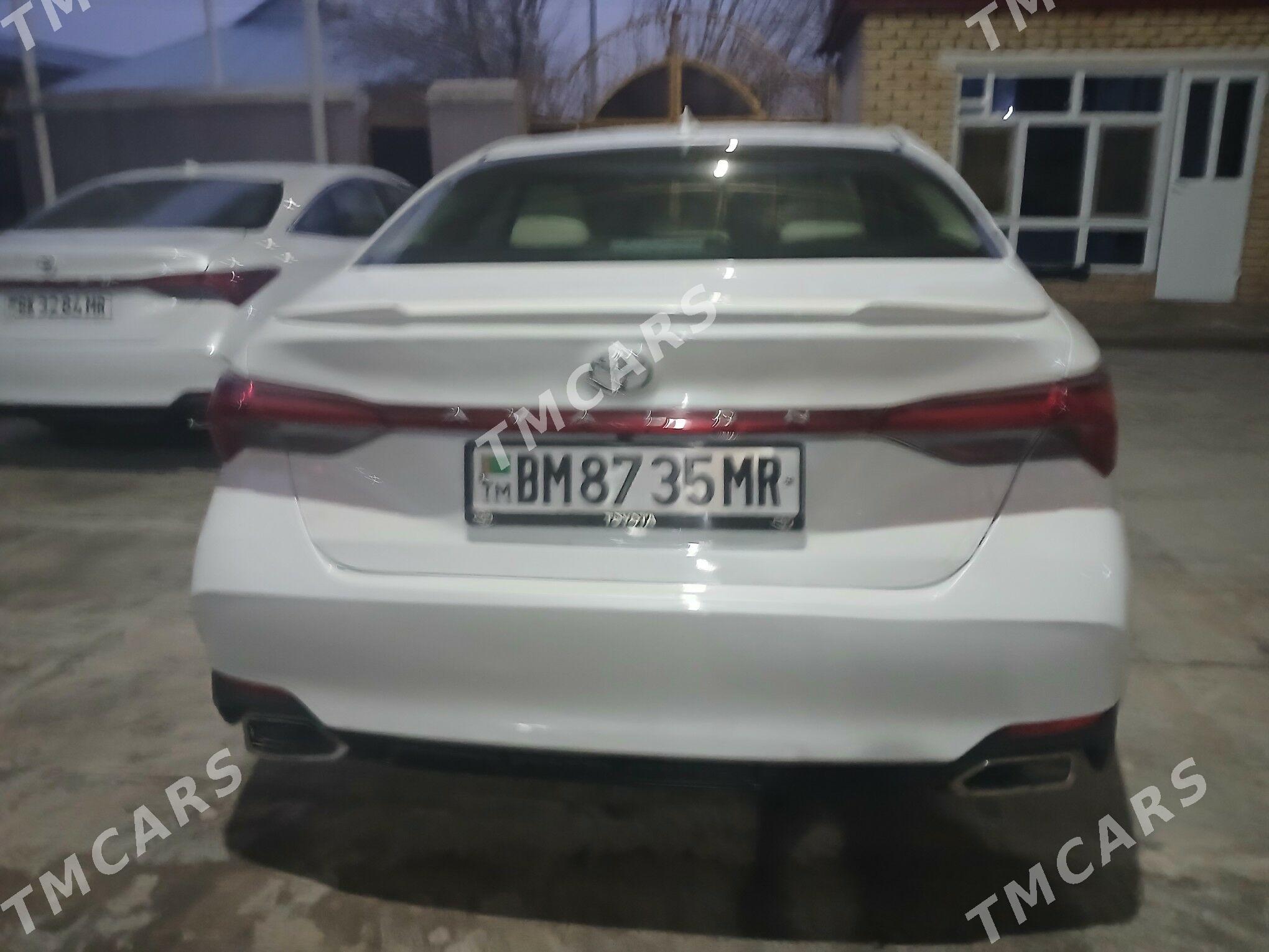 Toyota Avalon 2019 - 390 000 TMT - Мары - img 2