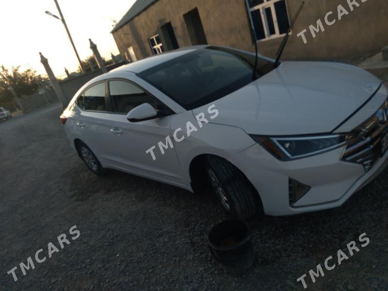 Hyundai Elantra 2019 - 220 000 TMT - Gökdepe - img 4