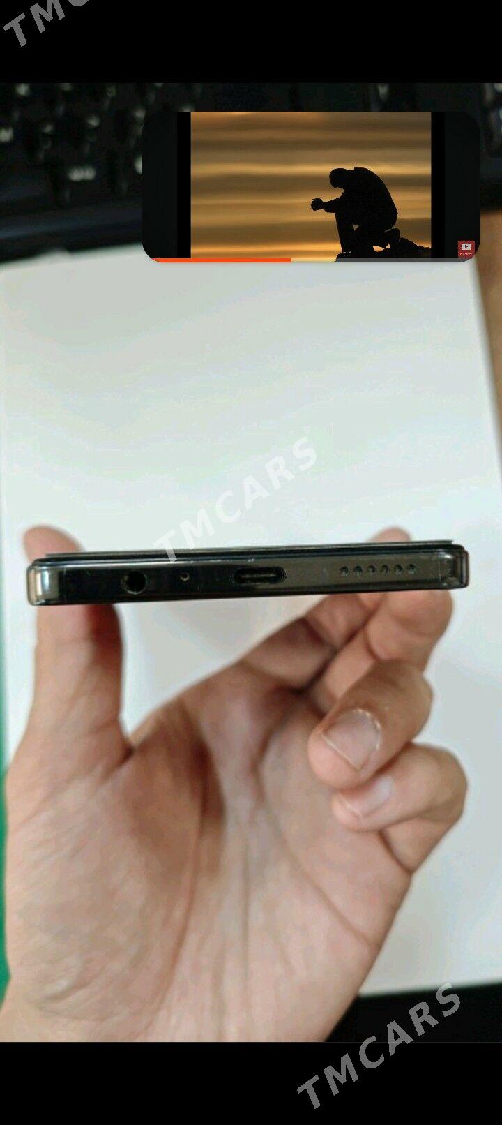 TECNO CAMON 30 - Büzmeýin GRES - img 3