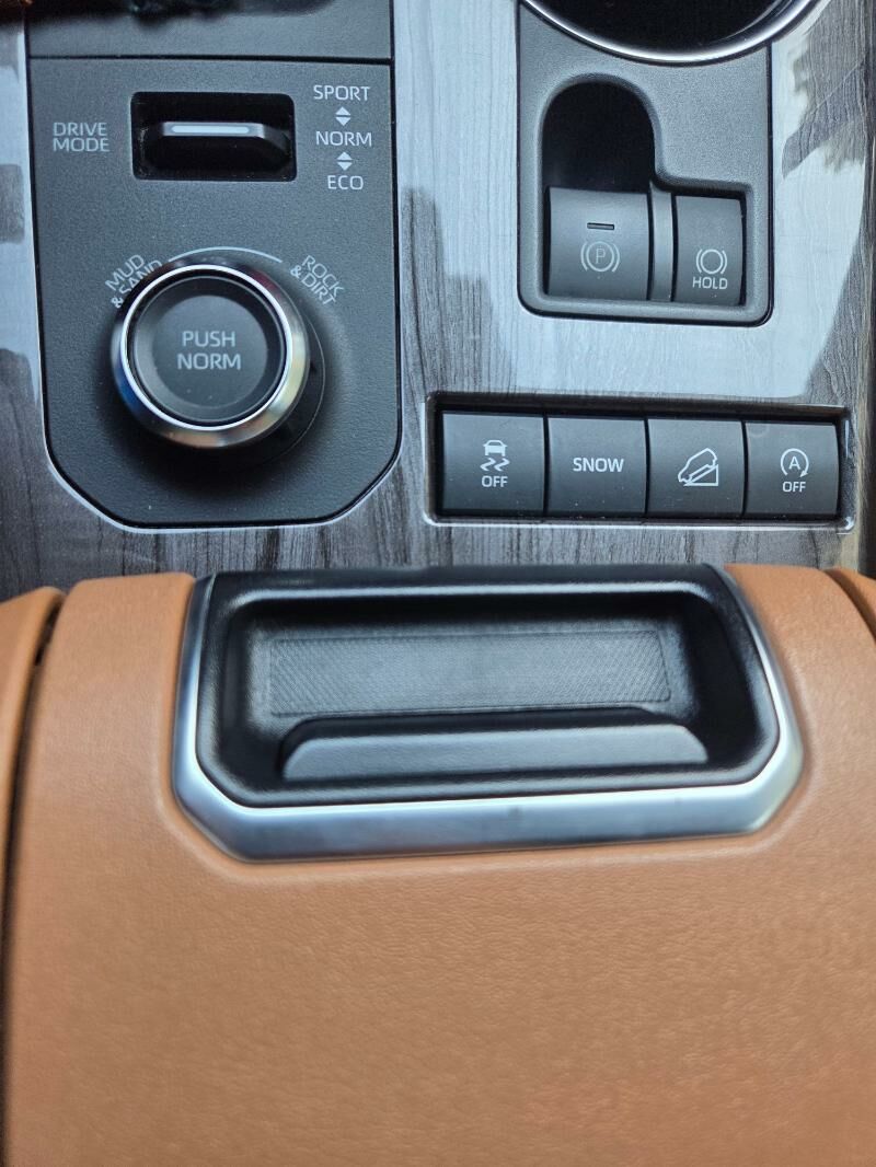 Toyota Highlander 2021 - 940 000 TMT - Ашхабад - img 10
