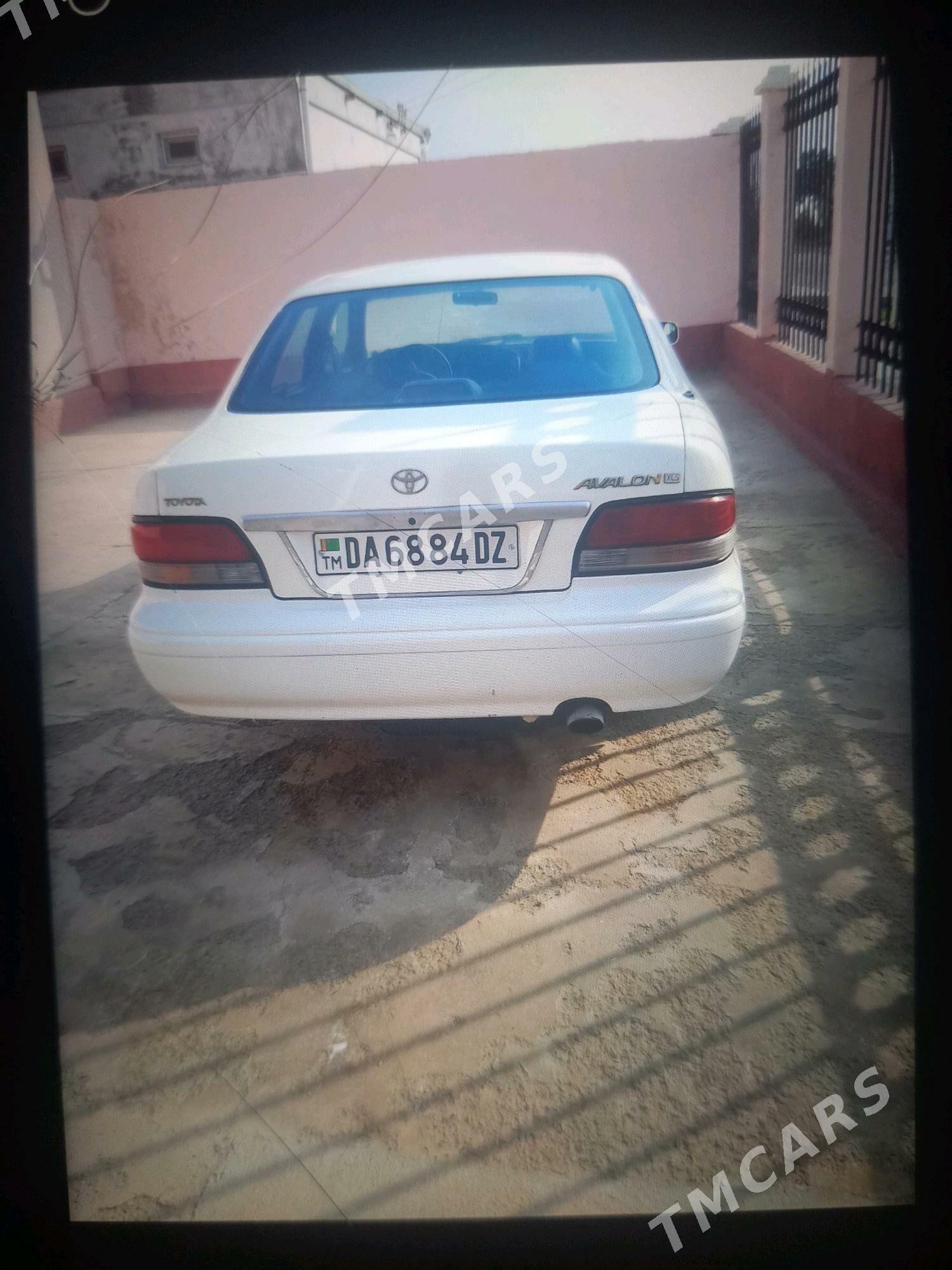 Toyota Avalon 1996 - 120 000 TMT - Кёнеургенч - img 2