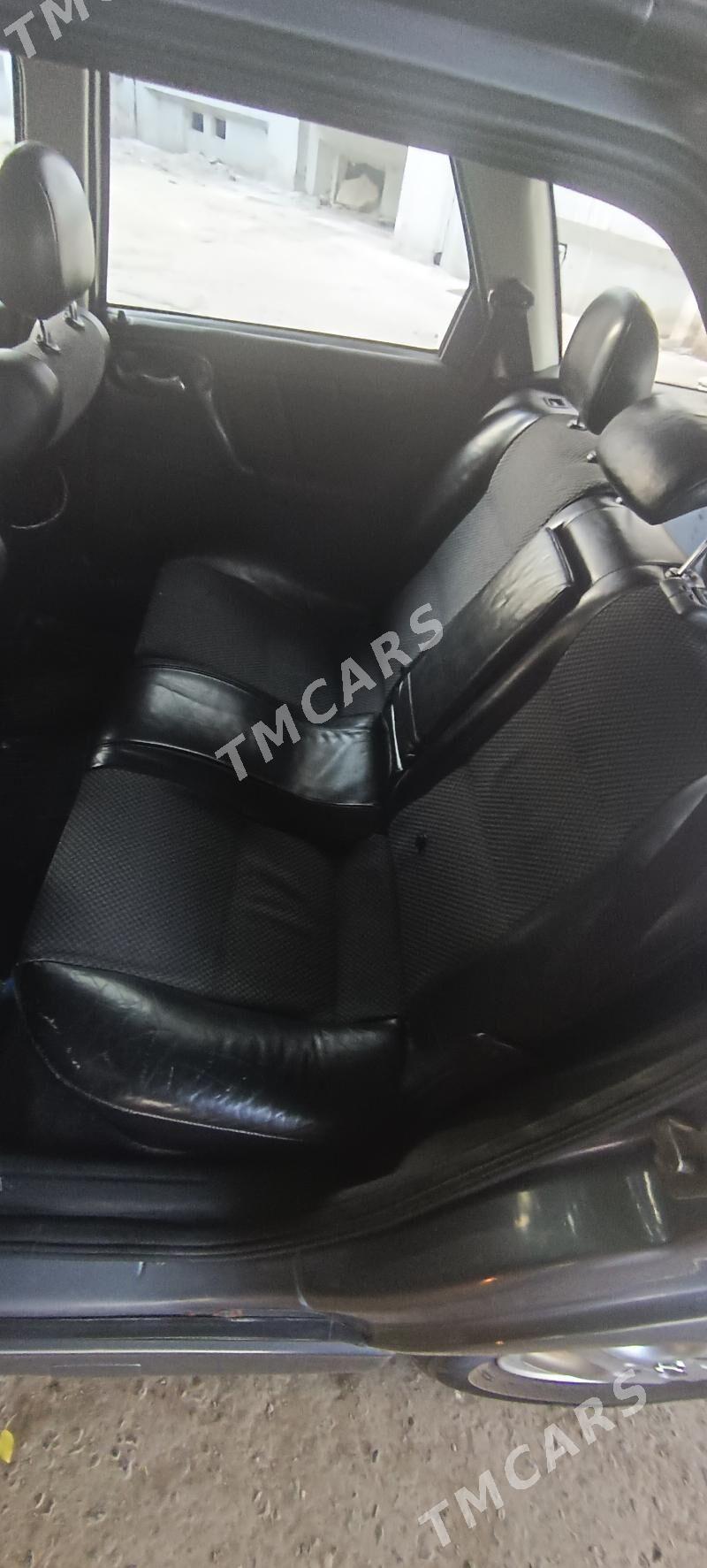 Opel Vectra 2001 - 70 000 TMT - Дашогуз - img 3