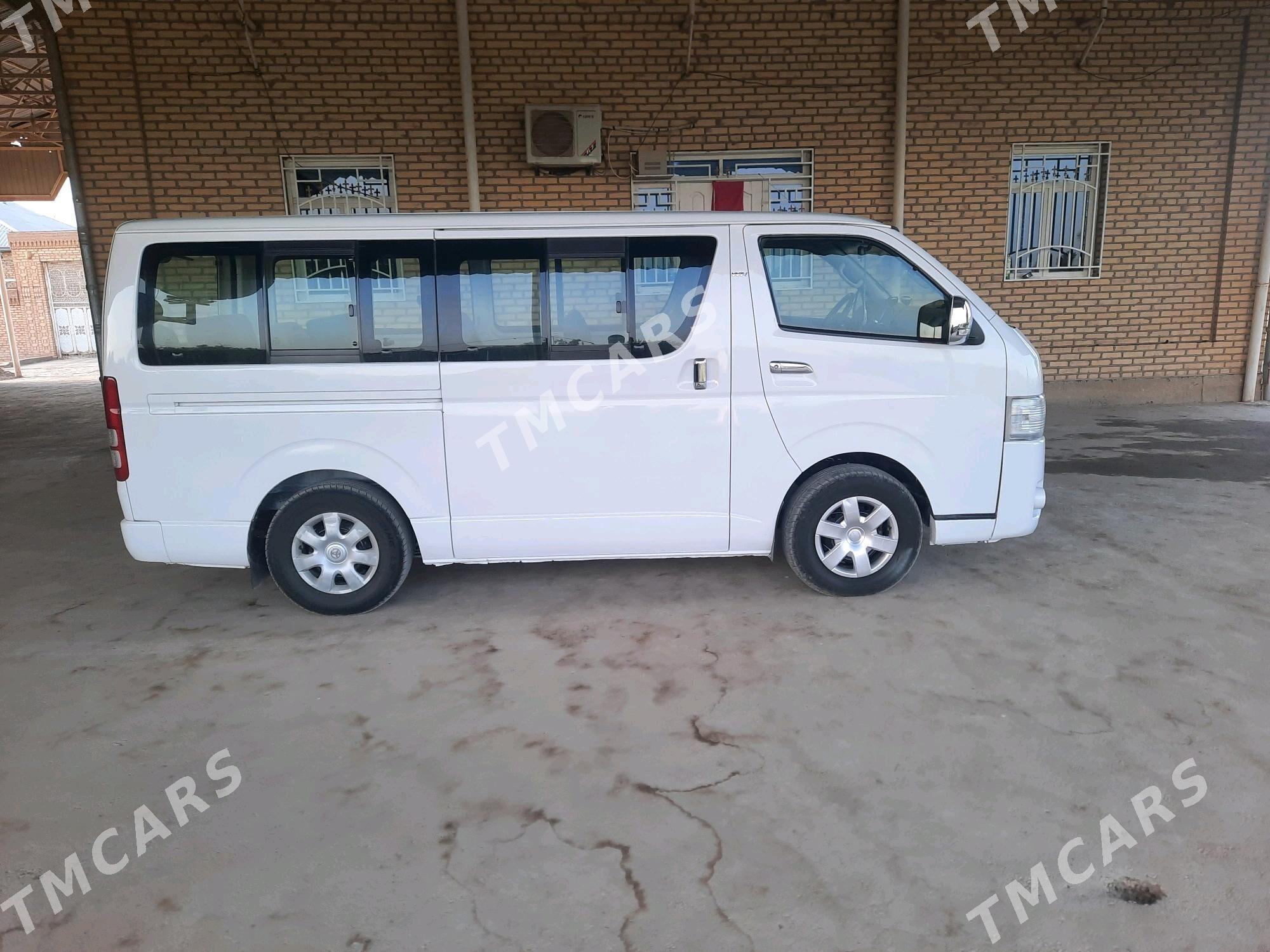Toyota Hiace 2009 - 240 000 TMT - Sakarçäge - img 2