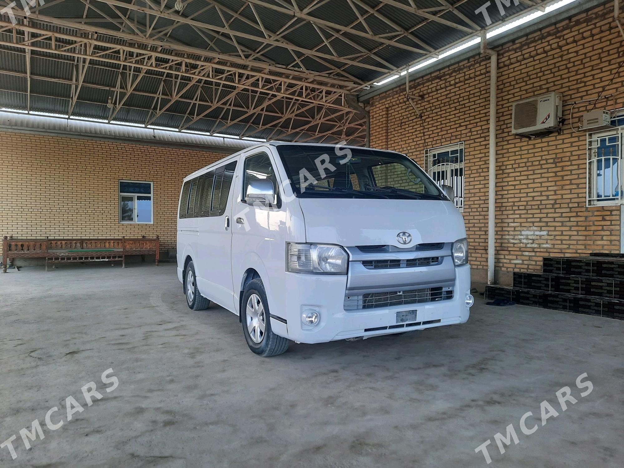 Toyota Hiace 2009 - 240 000 TMT - Sakarçäge - img 5