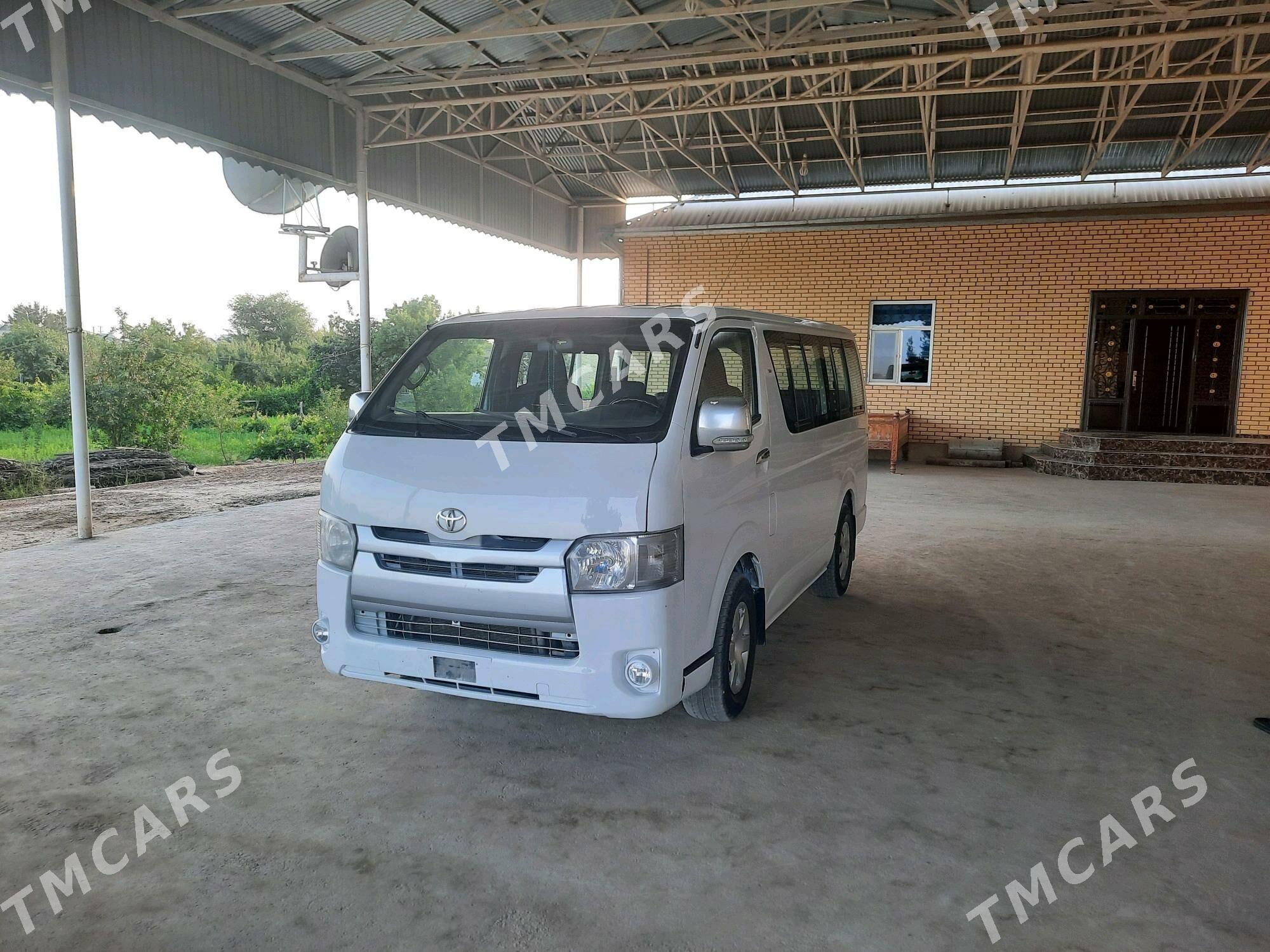 Toyota Hiace 2009 - 240 000 TMT - Sakarçäge - img 4