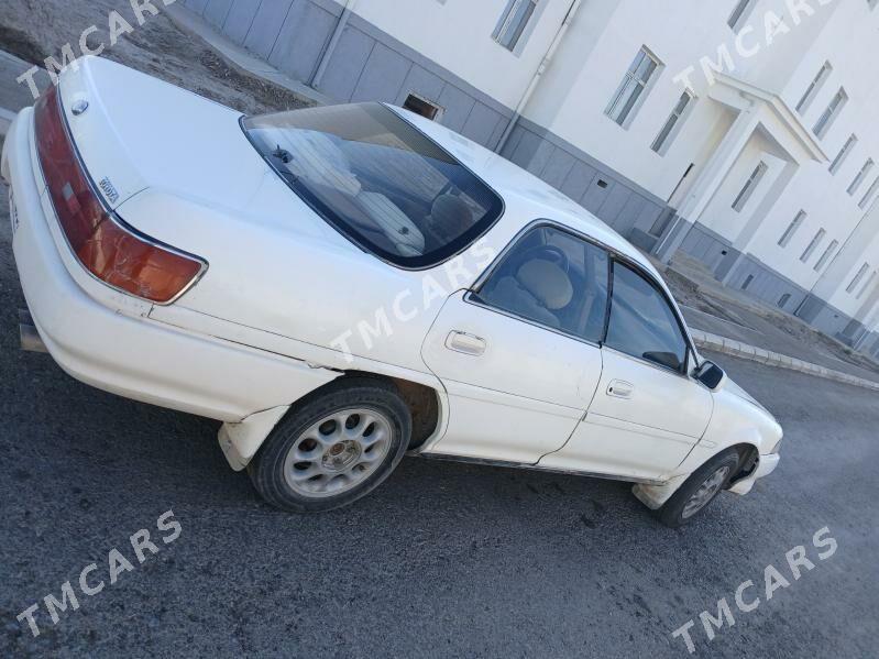 Toyota Carina 1992 - 28 000 TMT - Daşoguz - img 2