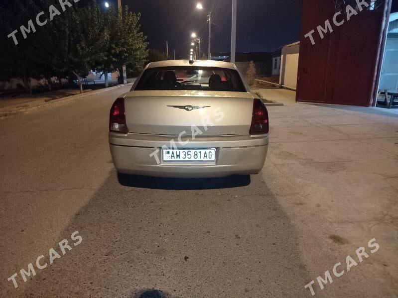 Chrysler 300C 2005 - 70 000 TMT - Гёкдепе - img 4