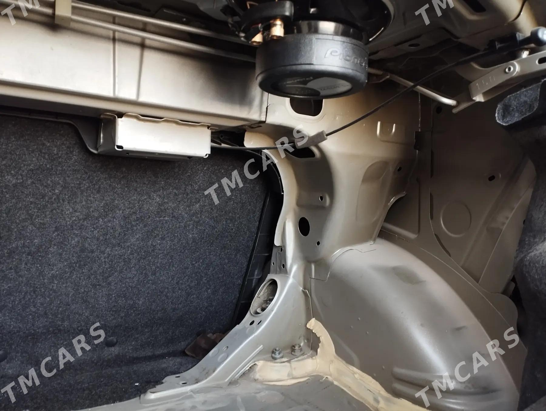 Toyota Corolla 2013 - 180 000 TMT - Balkanabat - img 5