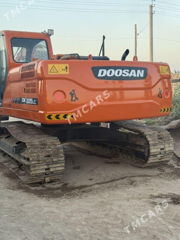 LiuGong Excavator 2012 - 1 200 000 TMT - Daşoguz - img 4