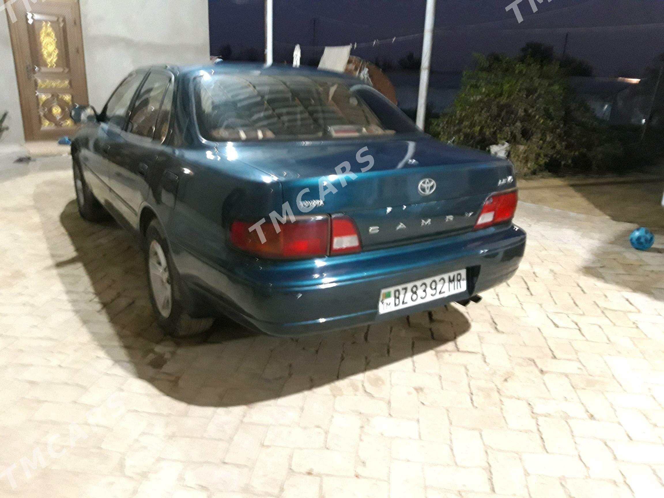 Toyota Camry 1994 - 90 000 TMT - Ýolöten - img 5
