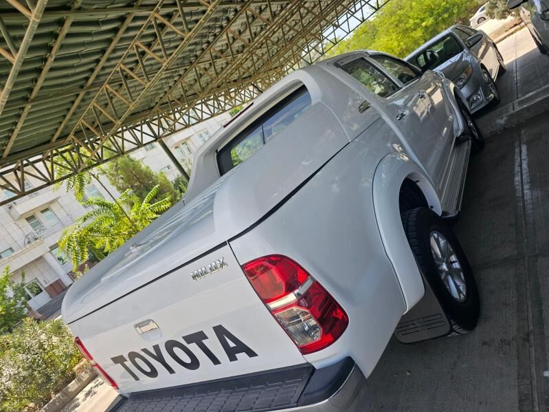 Toyota Hilux 2014 - 435 000 TMT - Aşgabat - img 5