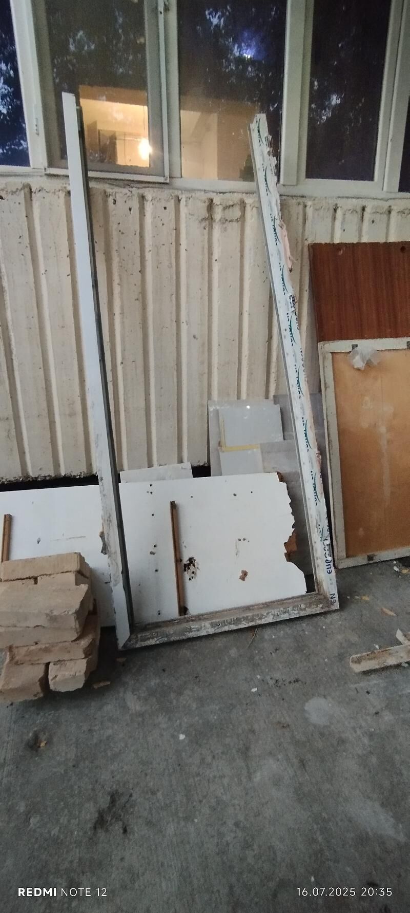 Daşky Gapy - Мир 2 - img 3
