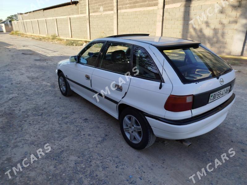 Opel Astra 1993 - 35 000 TMT - Kaka - img 3