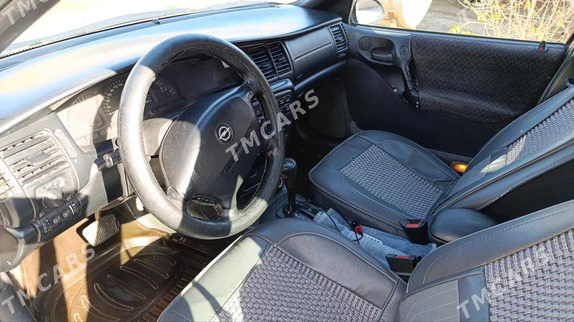Opel Vectra 1997 - 65 000 TMT - Теджен - img 3