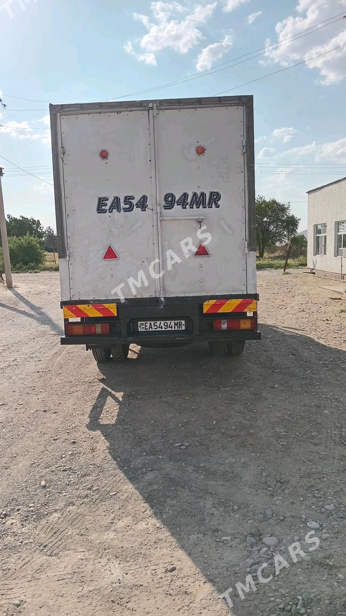 Isuzu Elf 1999 - 225 000 TMT - Тагтабазар - img 6
