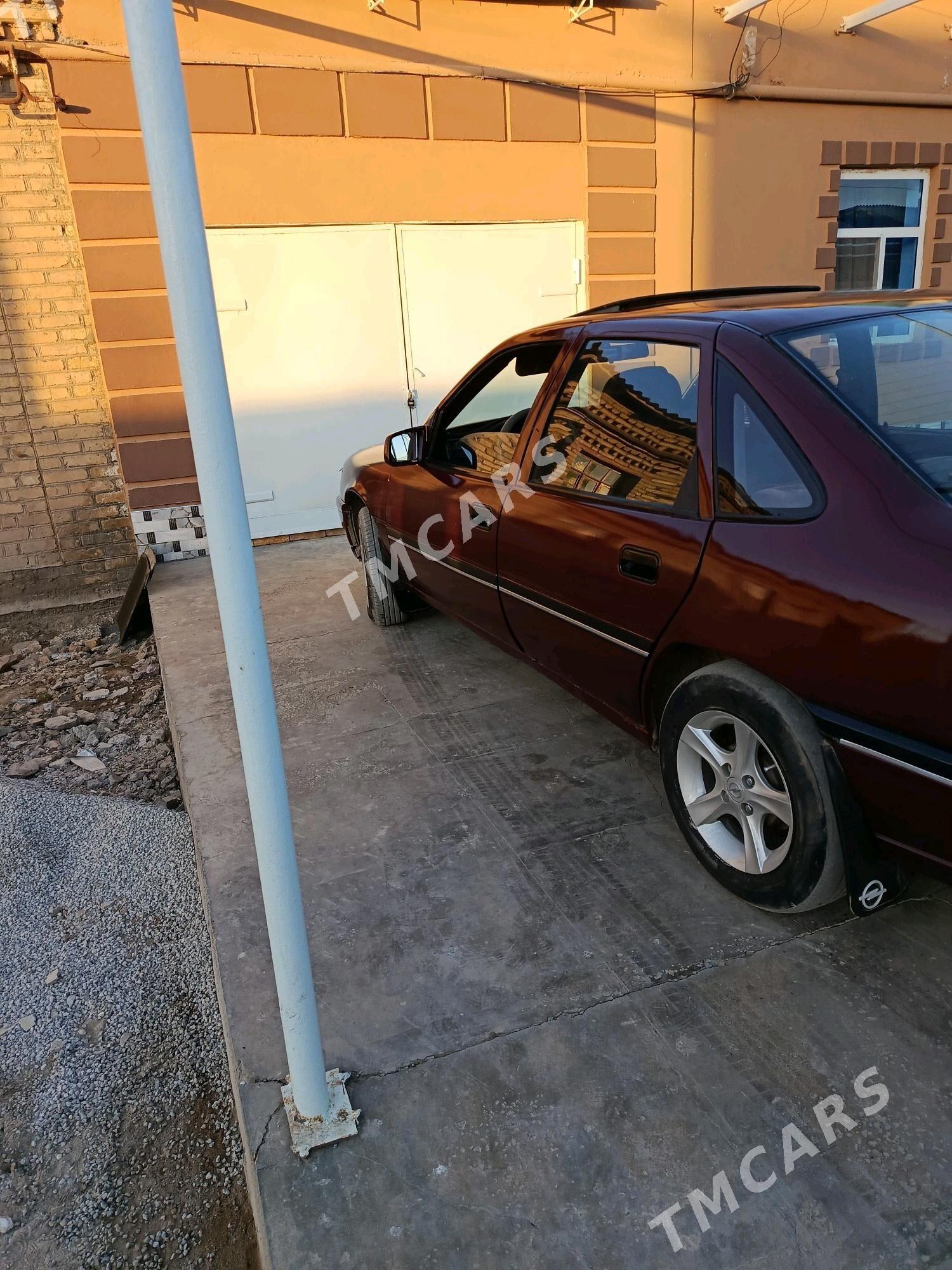 Opel Vectra 1990 - 32 000 TMT - Чарджоу - img 8