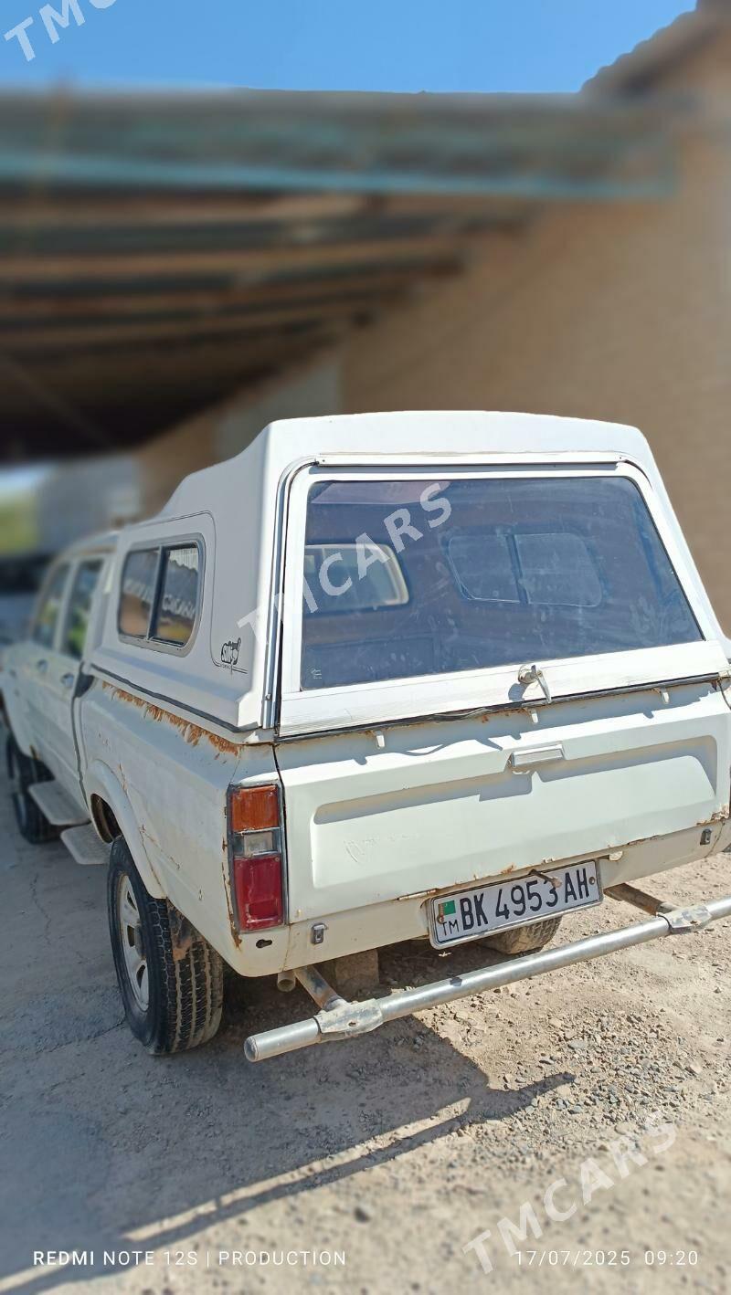 Toyota Hilux 1992 - 50 000 TMT - Tejen - img 3