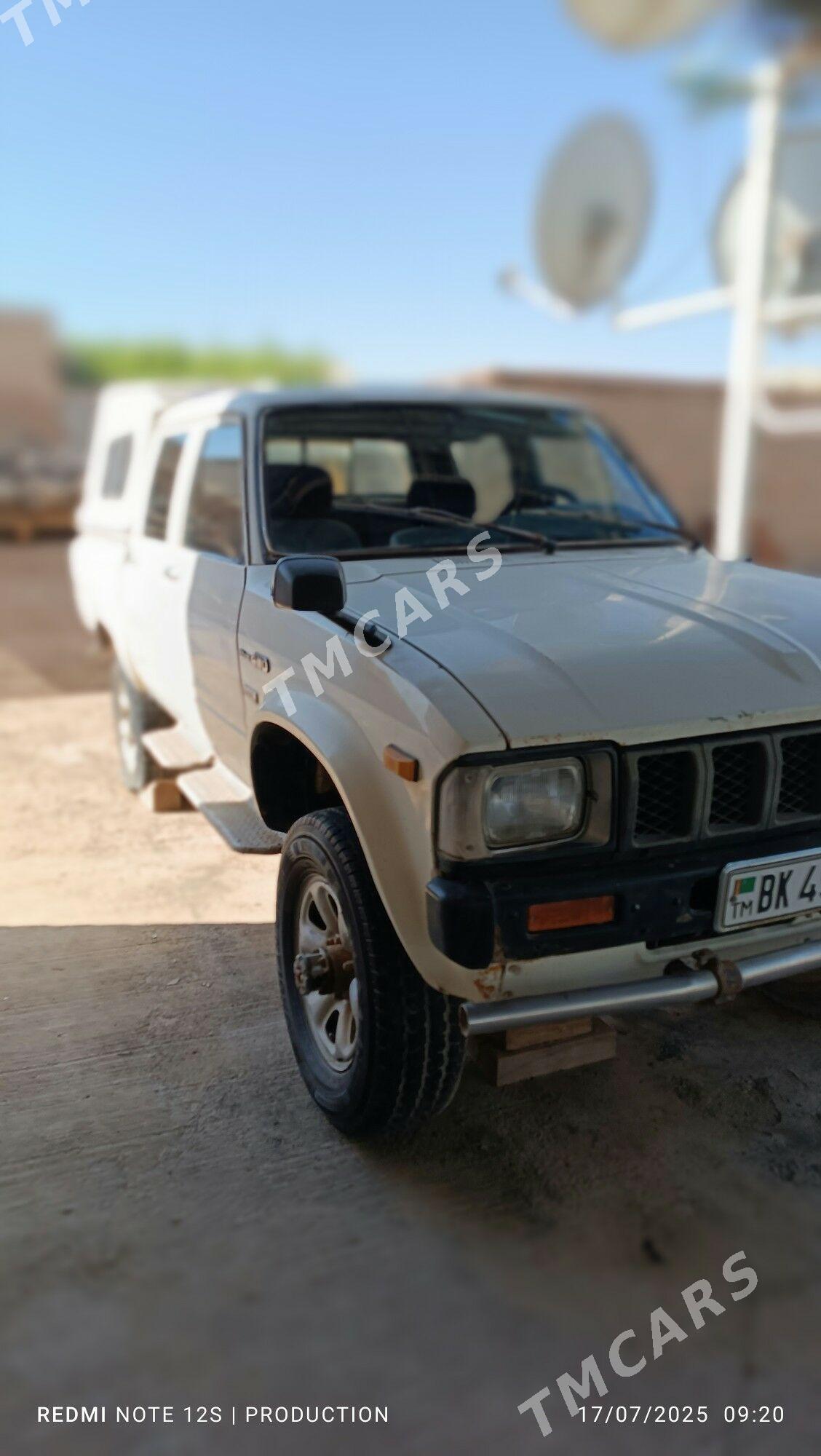 Toyota Hilux 1992 - 50 000 TMT - Tejen - img 5