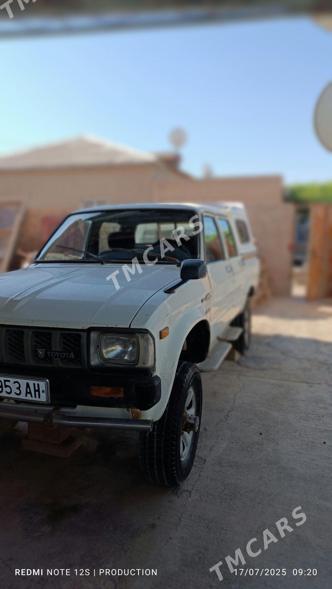 Toyota Hilux 1992 - 50 000 TMT - Tejen - img 6
