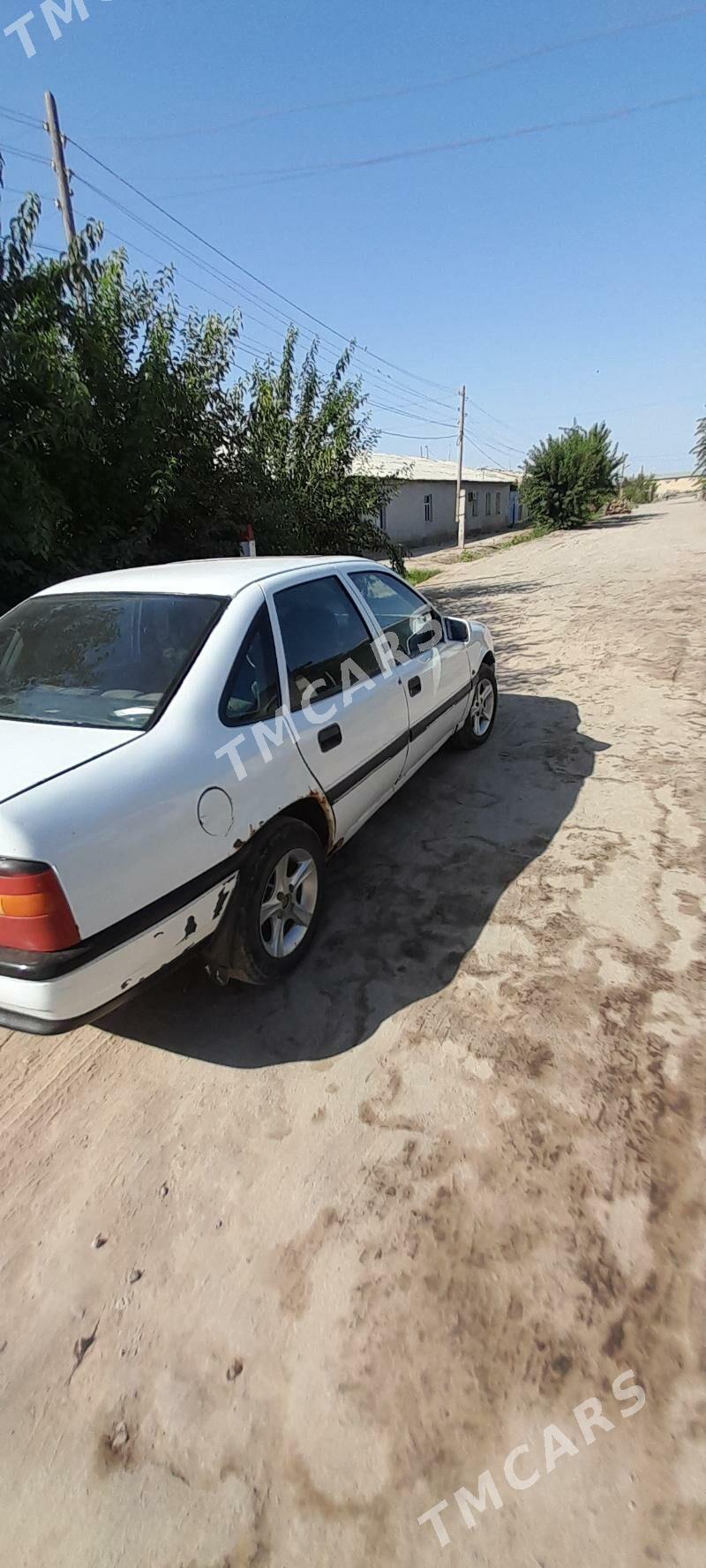 Opel Vectra 1992 - 20 000 TMT - Болдумсаз - img 3