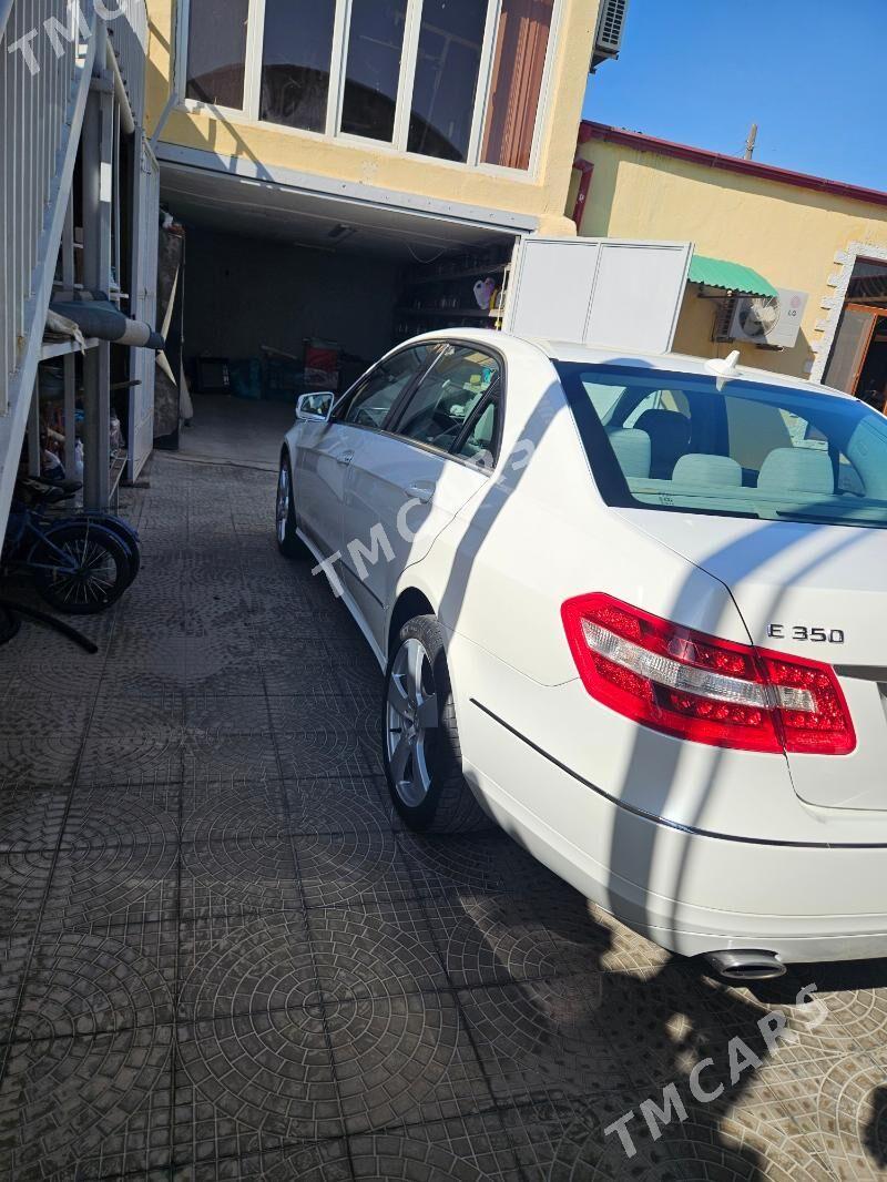 Mercedes-Benz E350 2011 - 305 000 TMT - Hitrowka - img 3