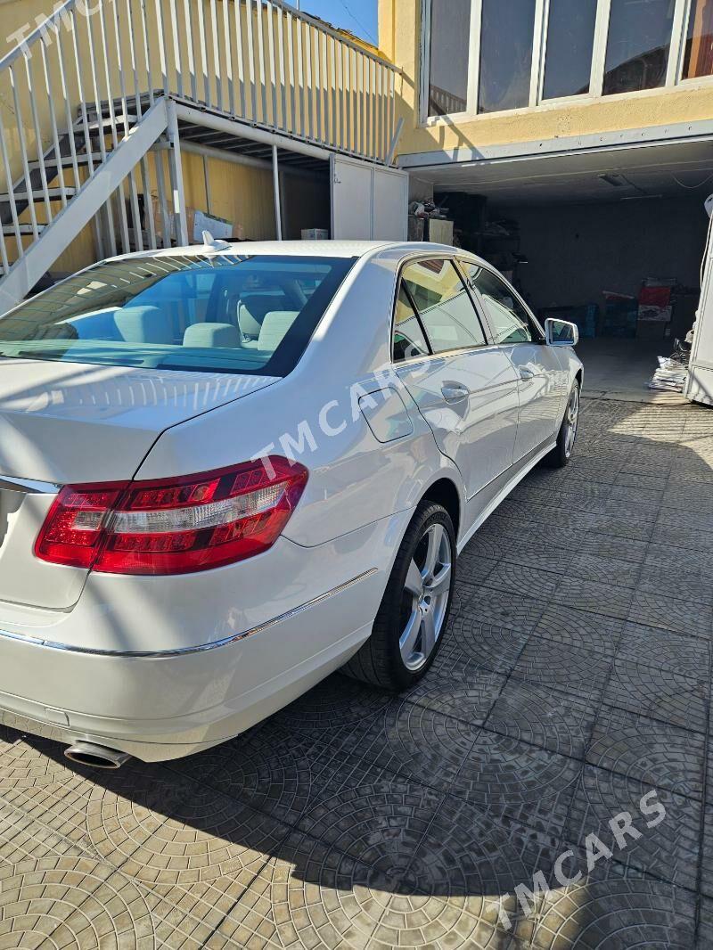 Mercedes-Benz E350 2011 - 305 000 TMT - Hitrowka - img 2