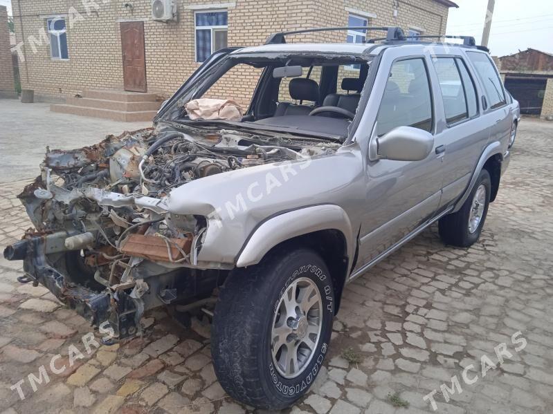 Nissan Pathfinder 2000 - 40 000 TMT - Мары - img 5