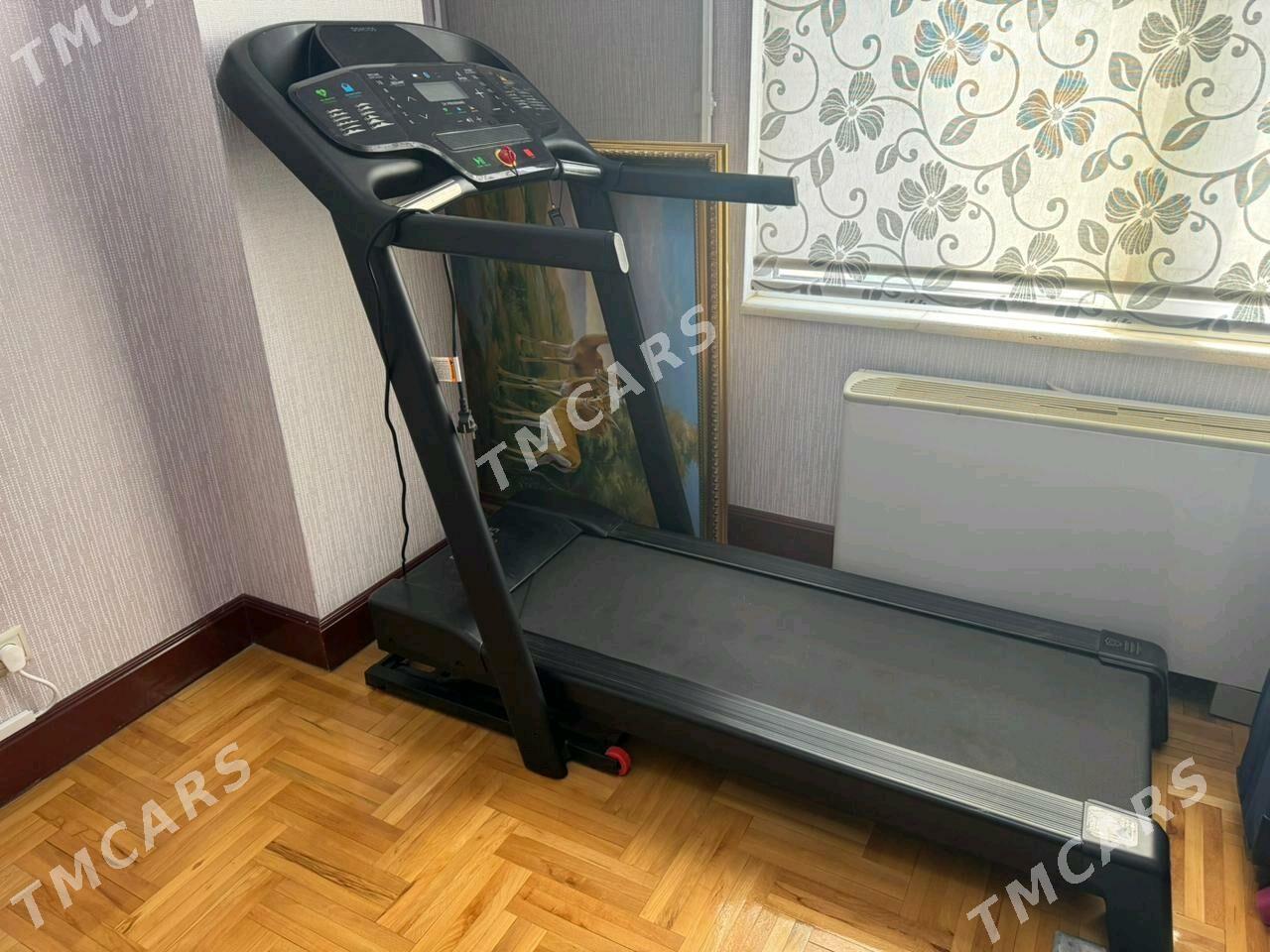 treadmill - Moskowskiý köç. (10 ýyl abadançylyk şaýoly) - img 3